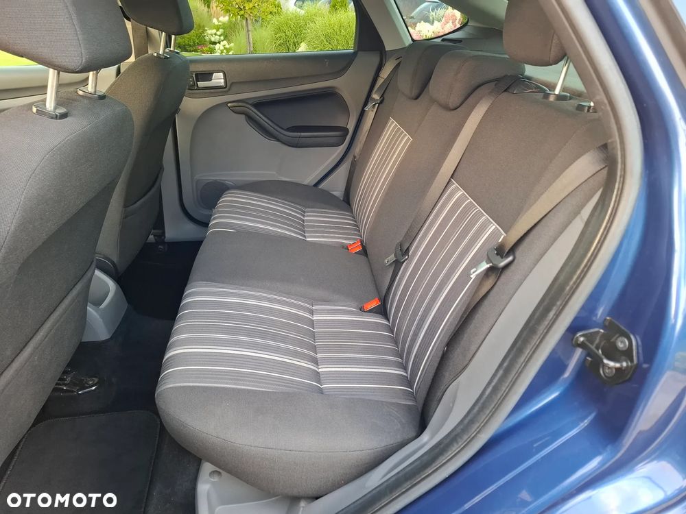 Ford Focus 1.6 16V Viva I - 37