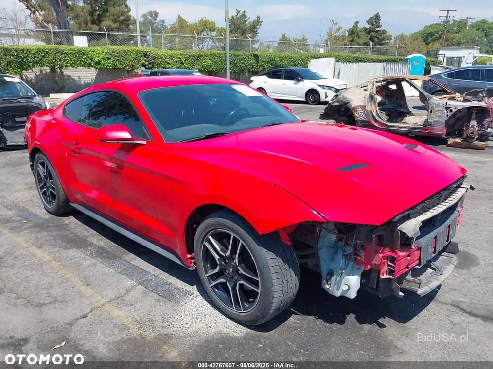 Ford Mustang - 2