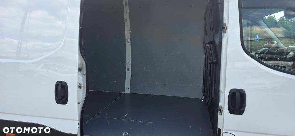 Iveco Daily 35 C18 - 14