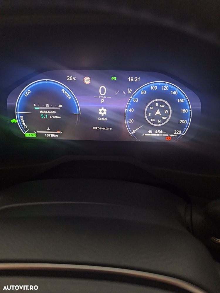 Toyota RAV4 - 8
