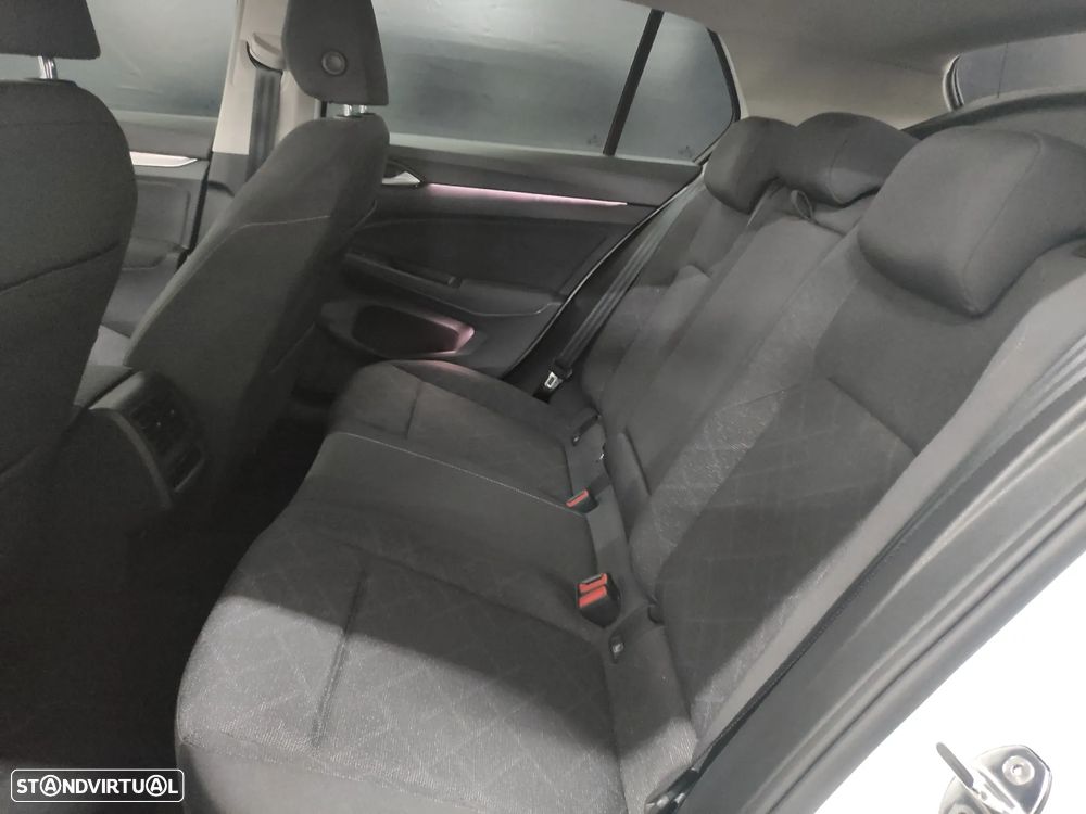 VW Golf 2.0 TDI Life - 17