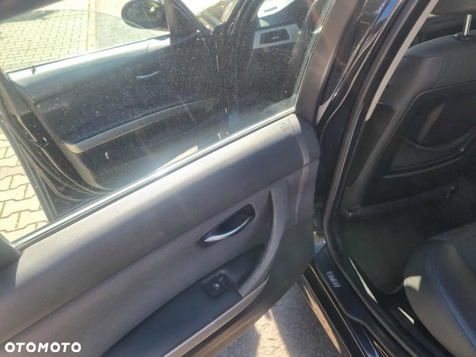 BMW Seria 3 325i - 19