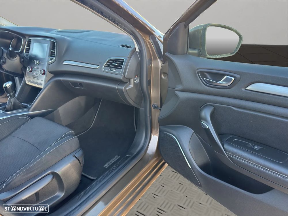 Renault Mégane Sport Tourer 1.5 dCi Limited - 21