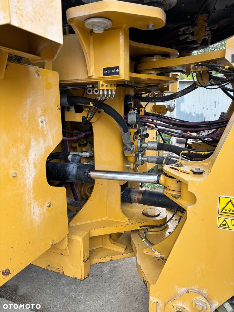 Caterpillar CAT 980M rok 2018 waga 30ton , łyżka 6m3 - 25