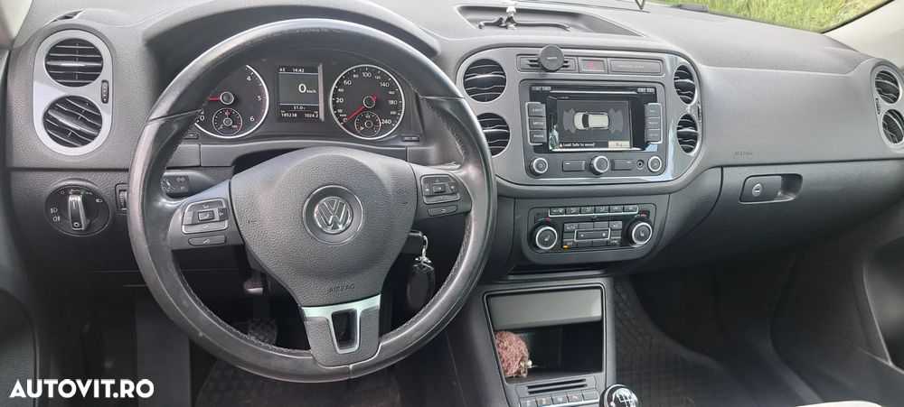 Volkswagen Tiguan - 11