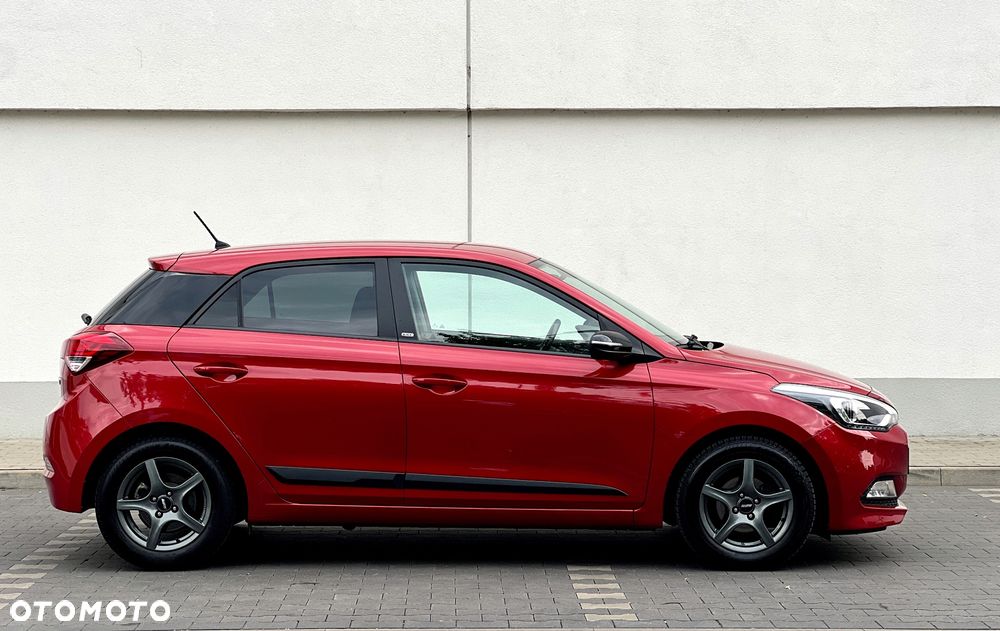 Hyundai i20 blue 1.2 Advantage - 10