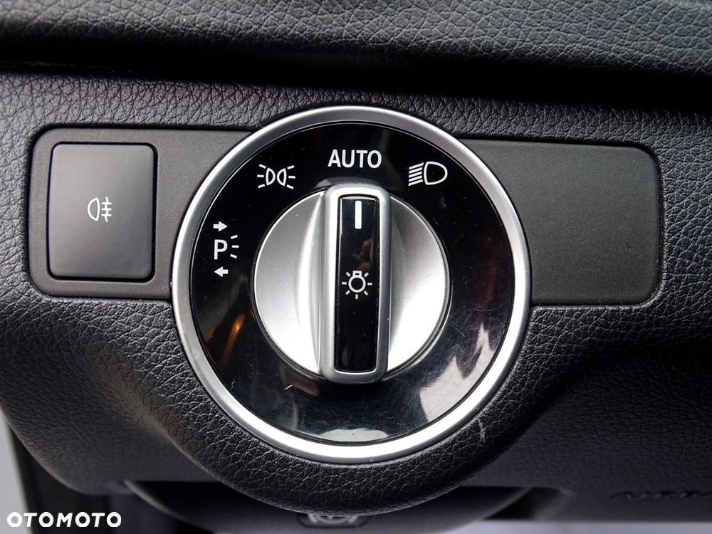 Mercedes-Benz Klasa C 250 (BlueEFFICIENCY) 7G-TRONIC - 9