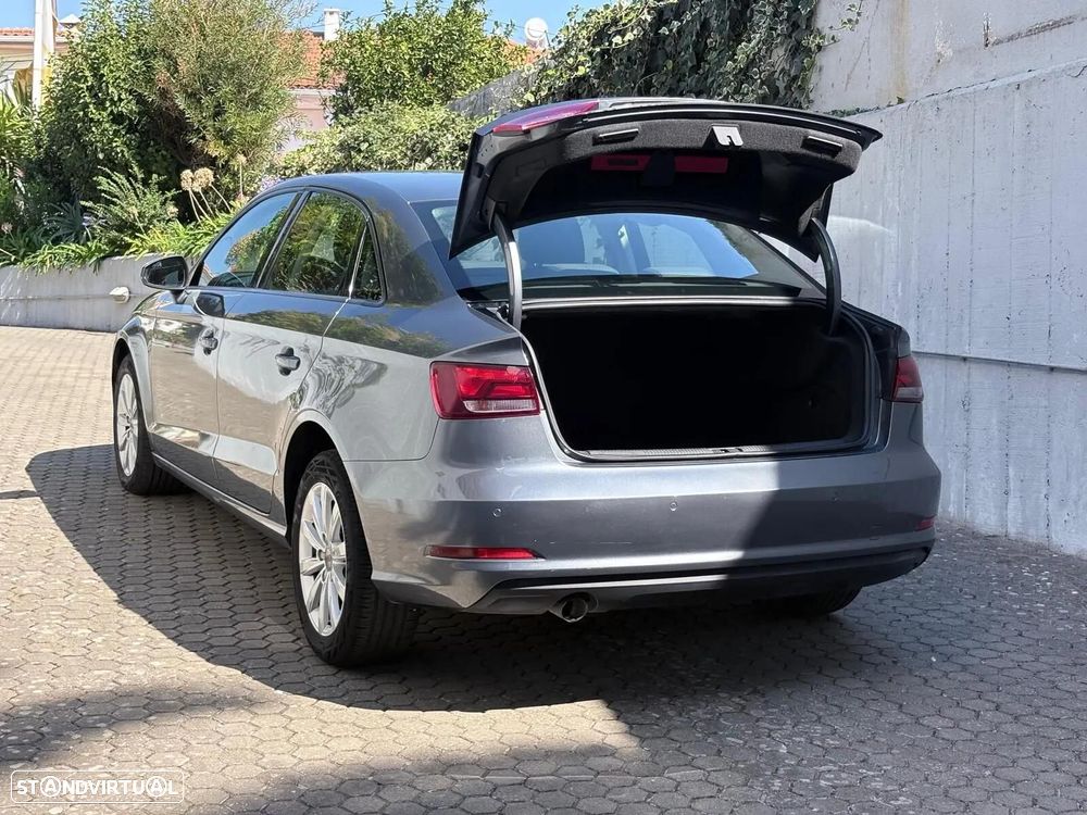 Audi A3 Limousine 1.6 TDI Attraction - 27