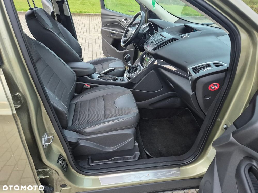 Ford Kuga 1.6 EcoBoost 2x4 SYNC - 18