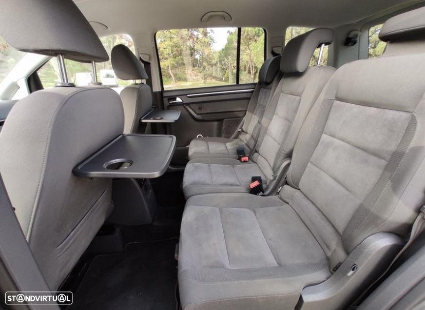 VW Touran 1.6 TDI Blue.Confortline 7L - 3