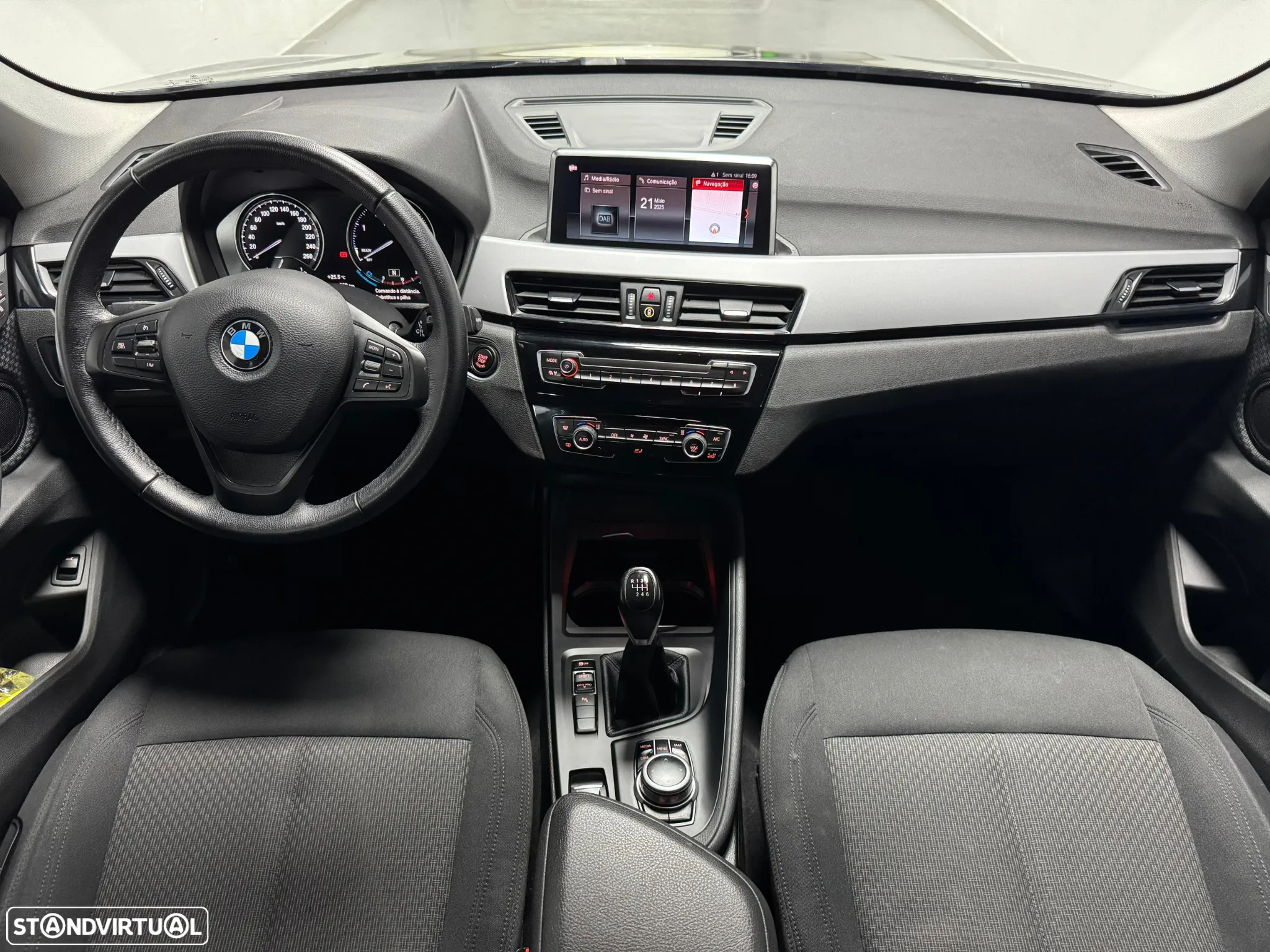 BMW X1 16 d sDrive Advantage - 8