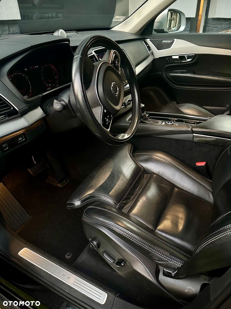 Volvo XC 90 D5 SCR AWD Inscription 7os - 9