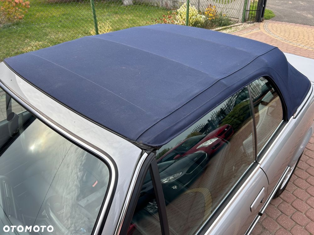 BMW Seria 3 320i - 13