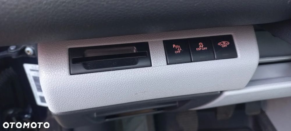 Peugeot 3008 1.6 Premium - 26