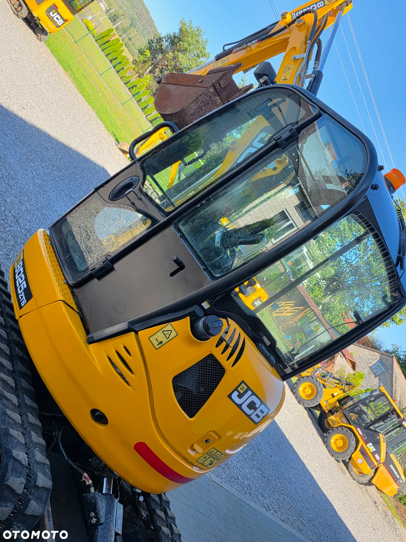 JCB JCB 8025 ZTS mini koparka sprowadzona 3 łyżki 8026 1 wł ładna - 13