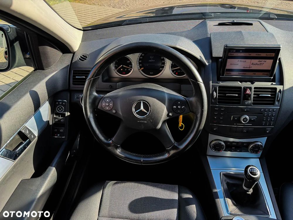 Mercedes-Benz Klasa C C-Klasse Avantgarde - 30