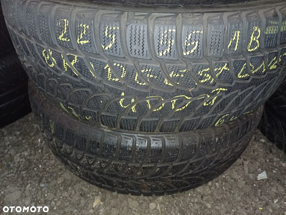 225/55/18 Bridgestone