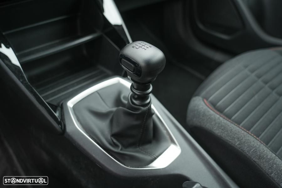 Peugeot 2008 1.2 PureTech Active - 11