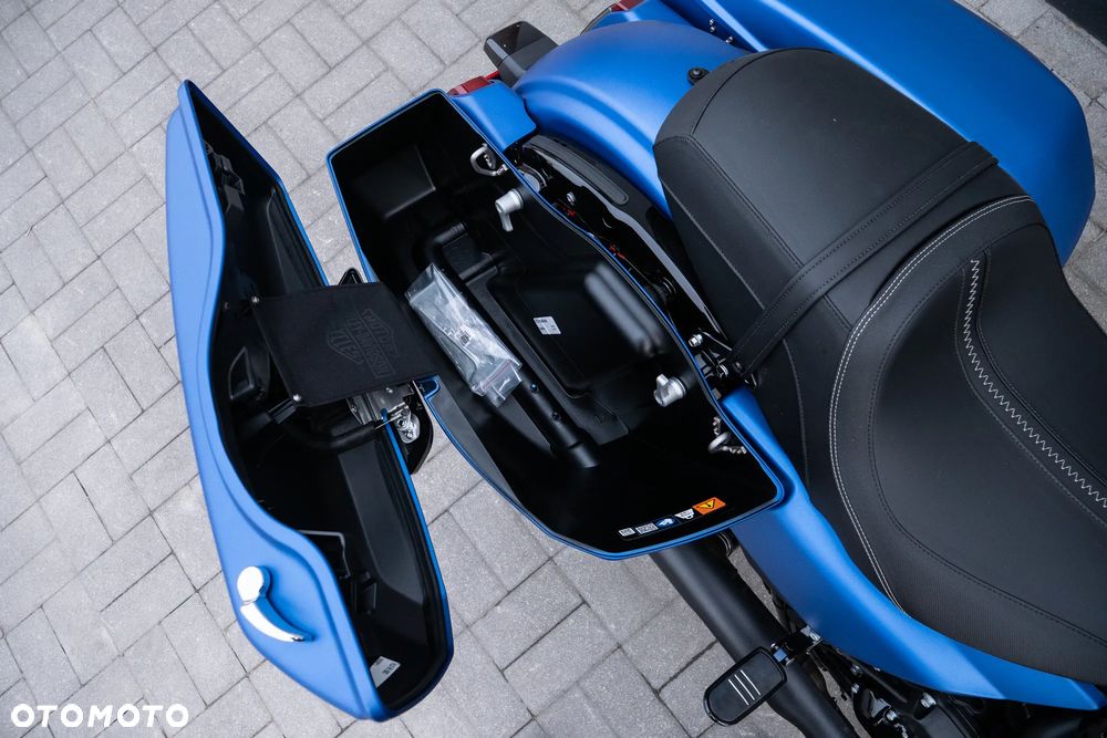 Harley-Davidson Touring Street Glide - 22