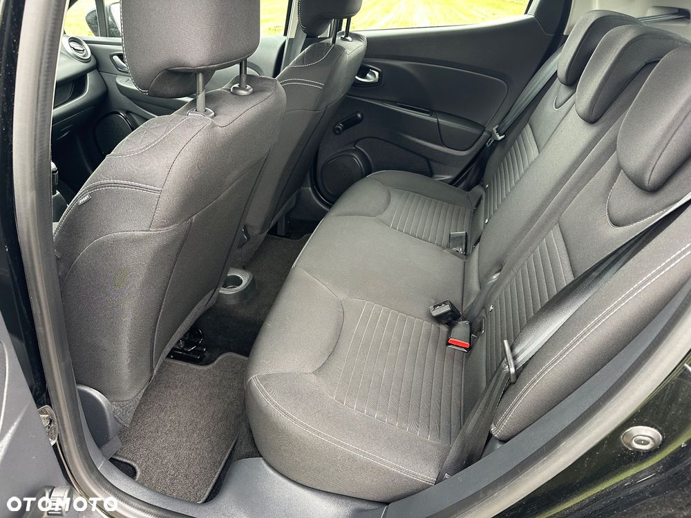 Renault Clio 1.2 16V 75 LIMITED - 27
