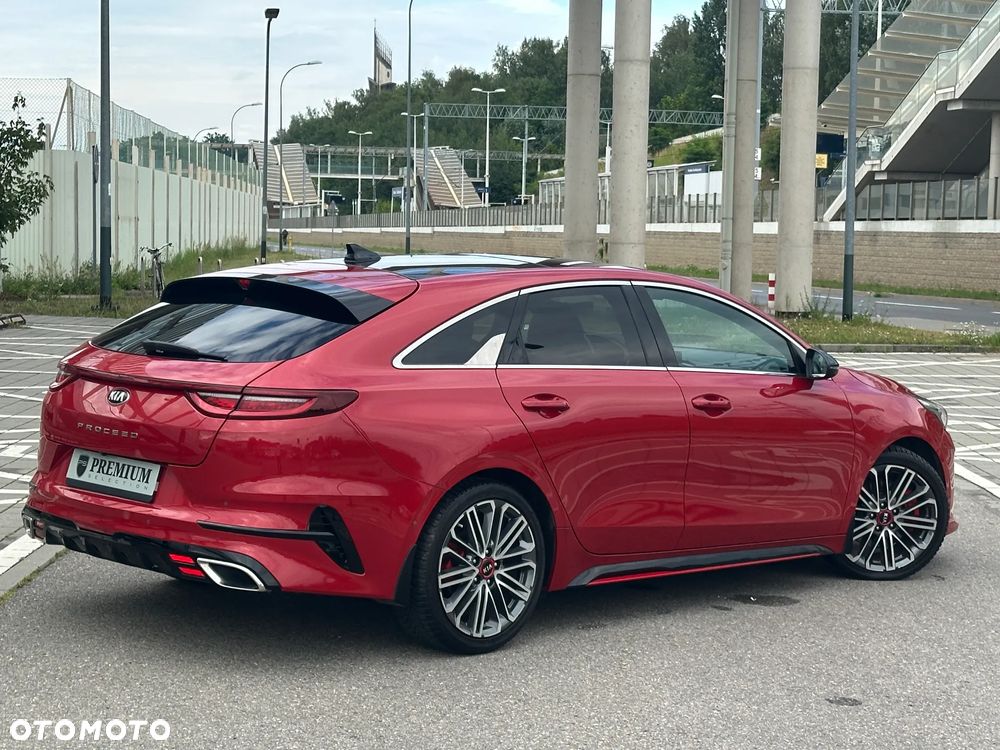 Kia ProCeed 1.6 T-GDI GT DCT - 16