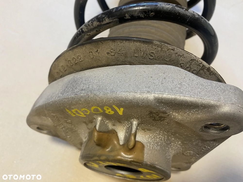 Amortyzator Mcpherson Mercedes B-Klasa W246 prawy przód  A2463206413 OE - 5