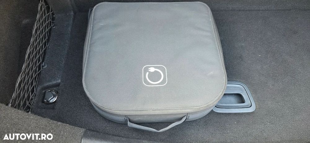 Mercedes-Benz E 220 d Aut. - 23