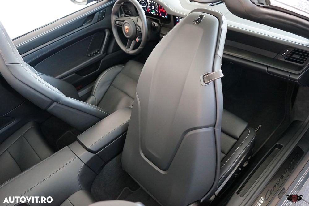 Porsche 911 Carrera GTS T-Hybrid - 17