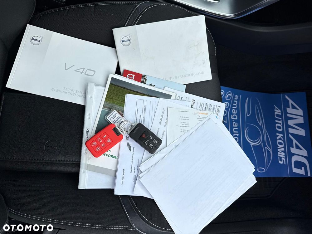 Volvo V40 D2 Geartronic - 28