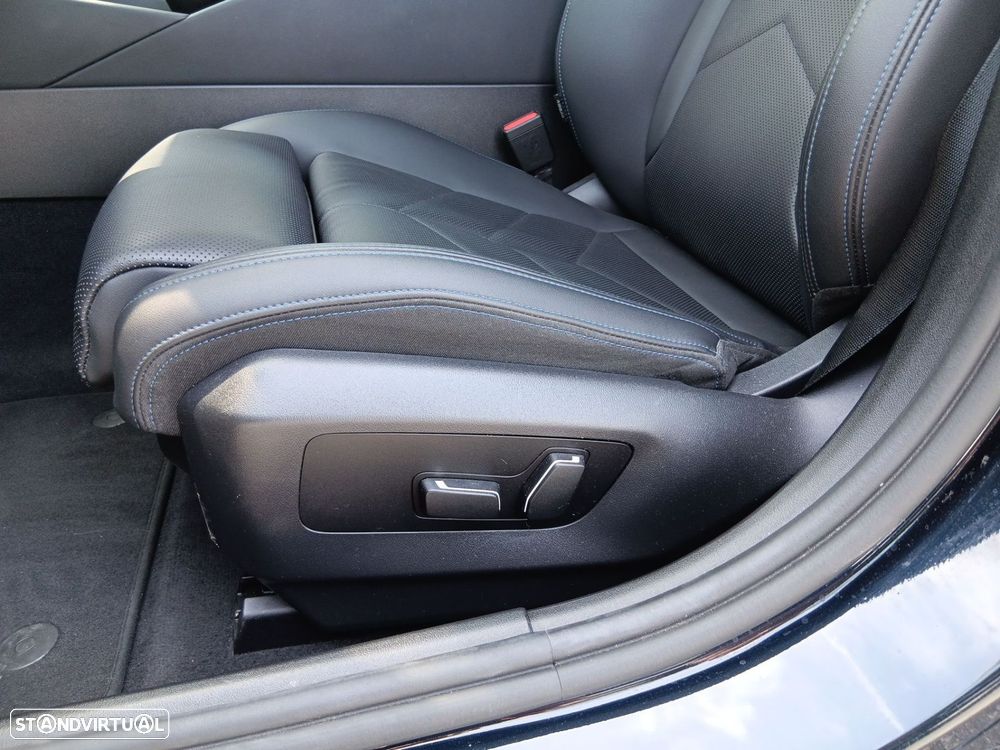 BMW 530 e Pack Desportivo M - 15