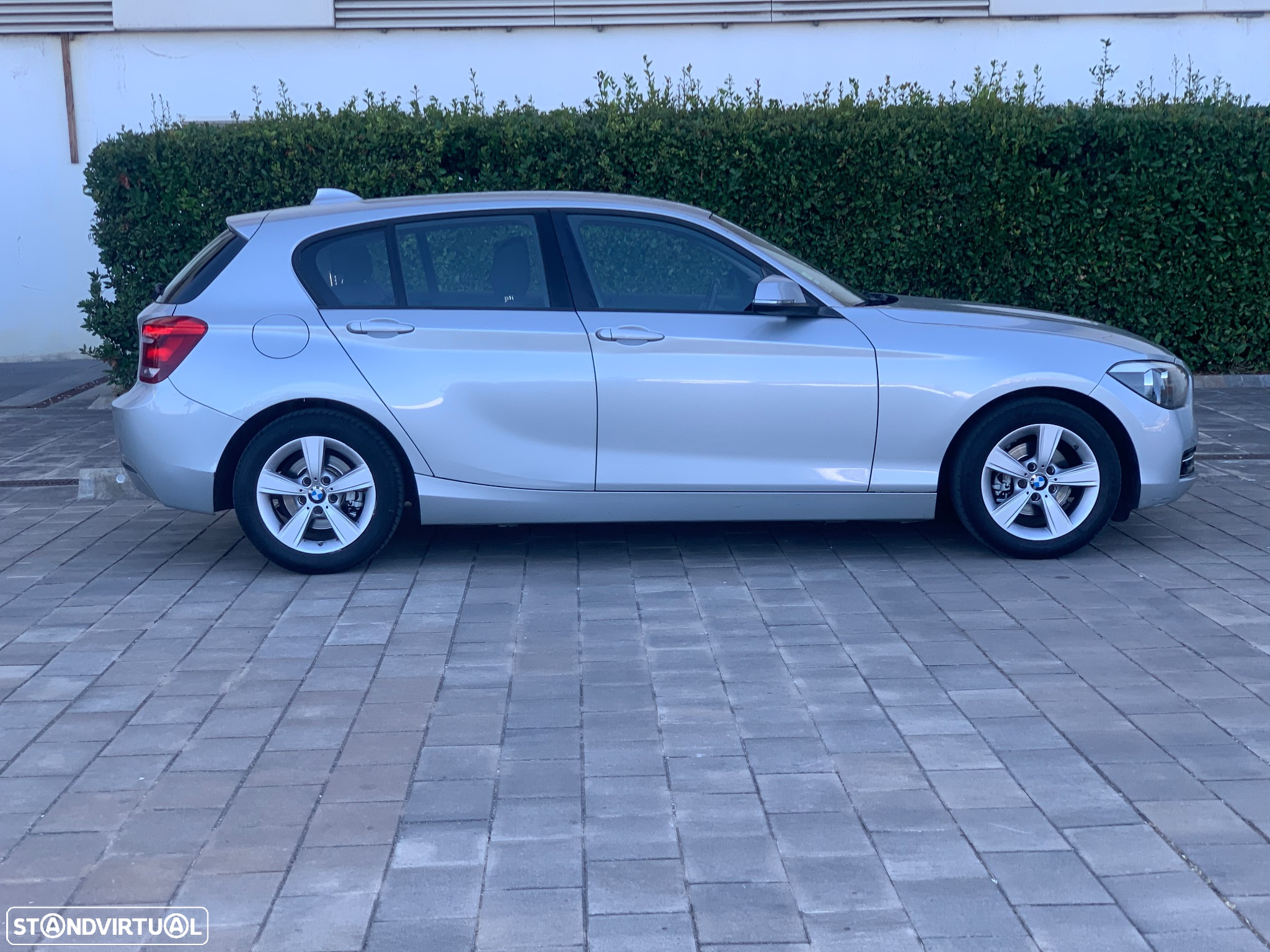 BMW 116 d EDynamics Line Sport - 2