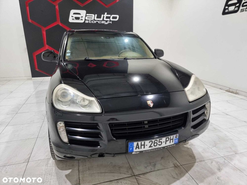 Porsche Cayenne - 14