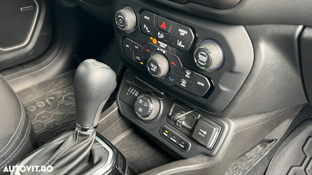 Jeep Renegade - 22