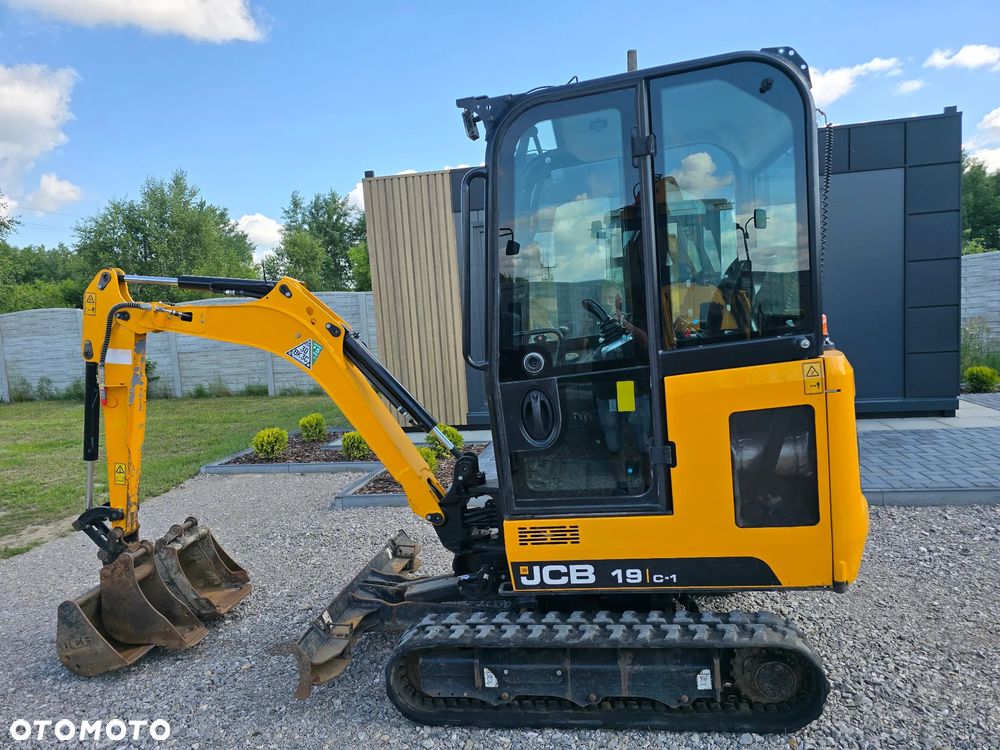 JCB - 5