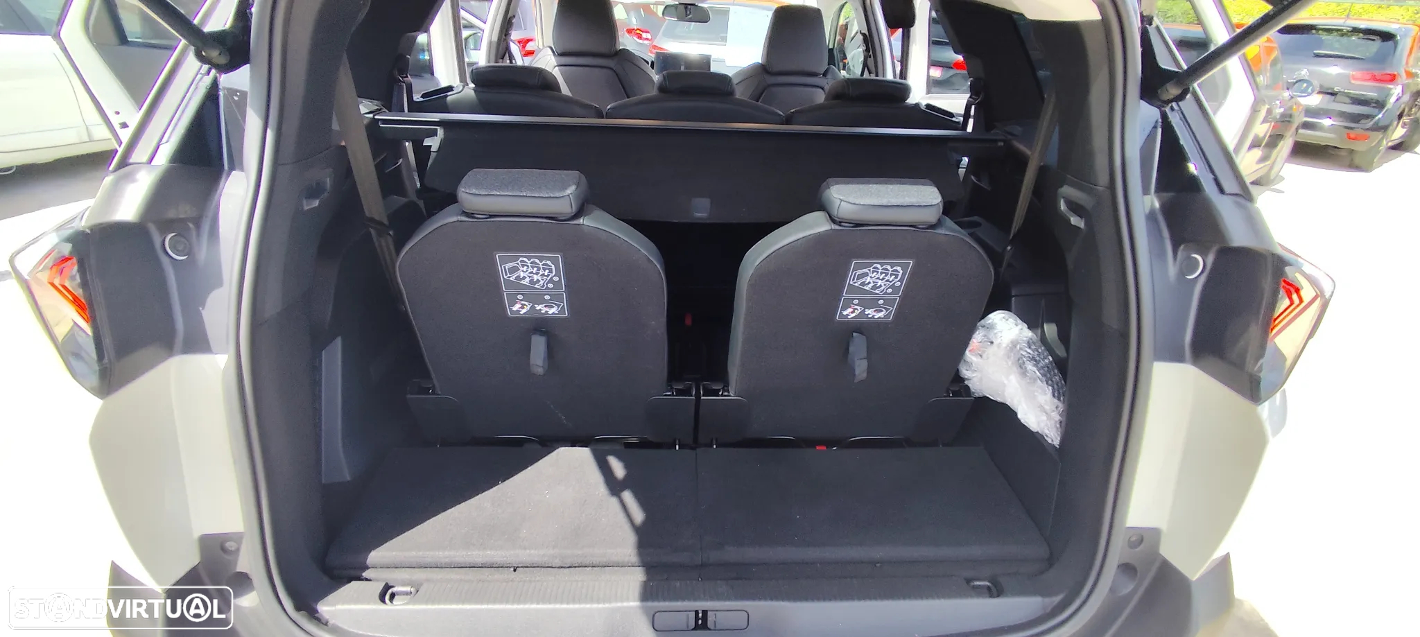 Peugeot 5008 - 19