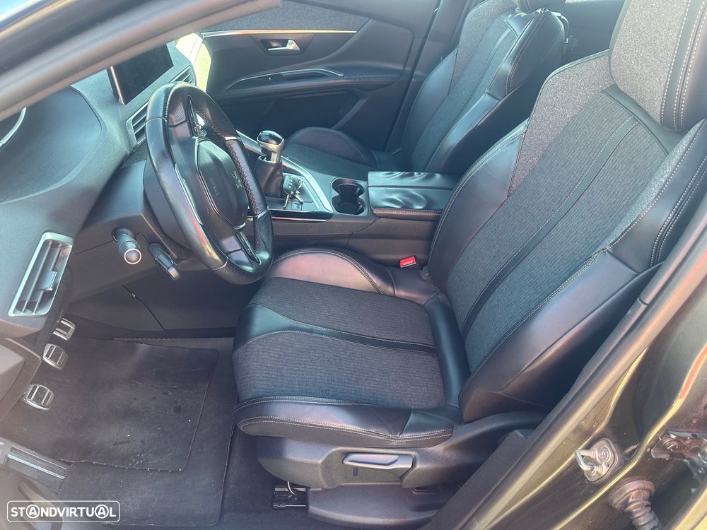 Peugeot 3008 2018 photo 4