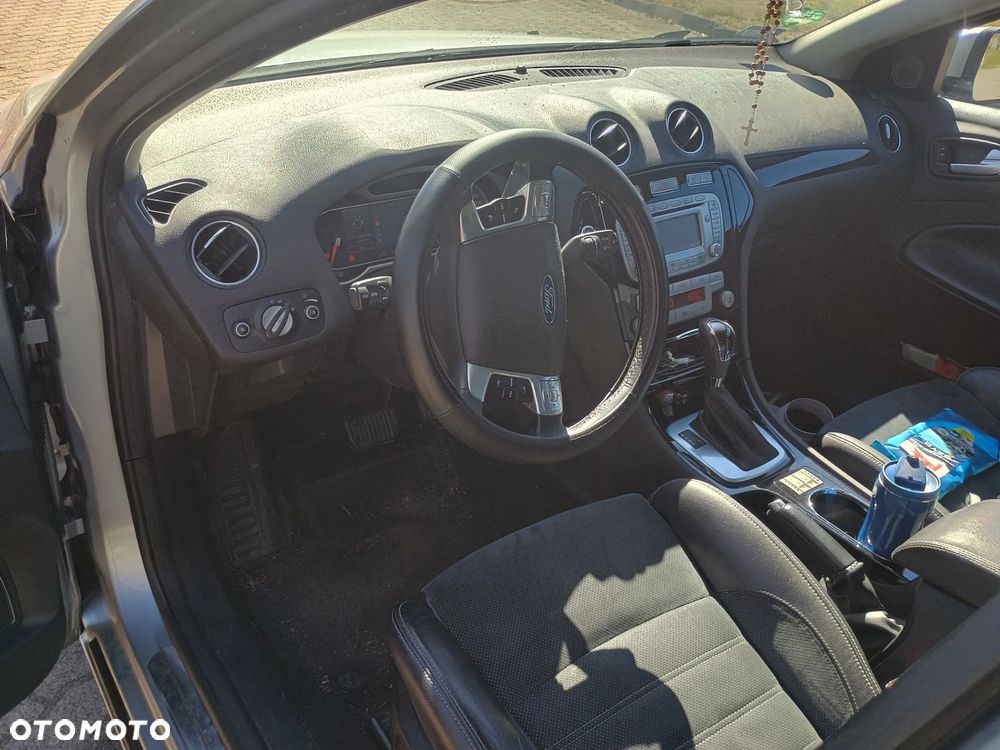 Ford Mondeo 2.0 TDCi Titanium - 10