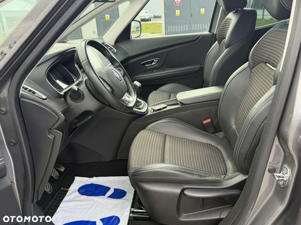 Renault Scenic - 19