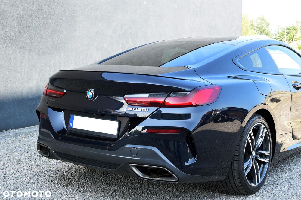 BMW Seria 8 - 2
