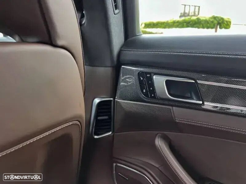 Porsche Panamera - 15