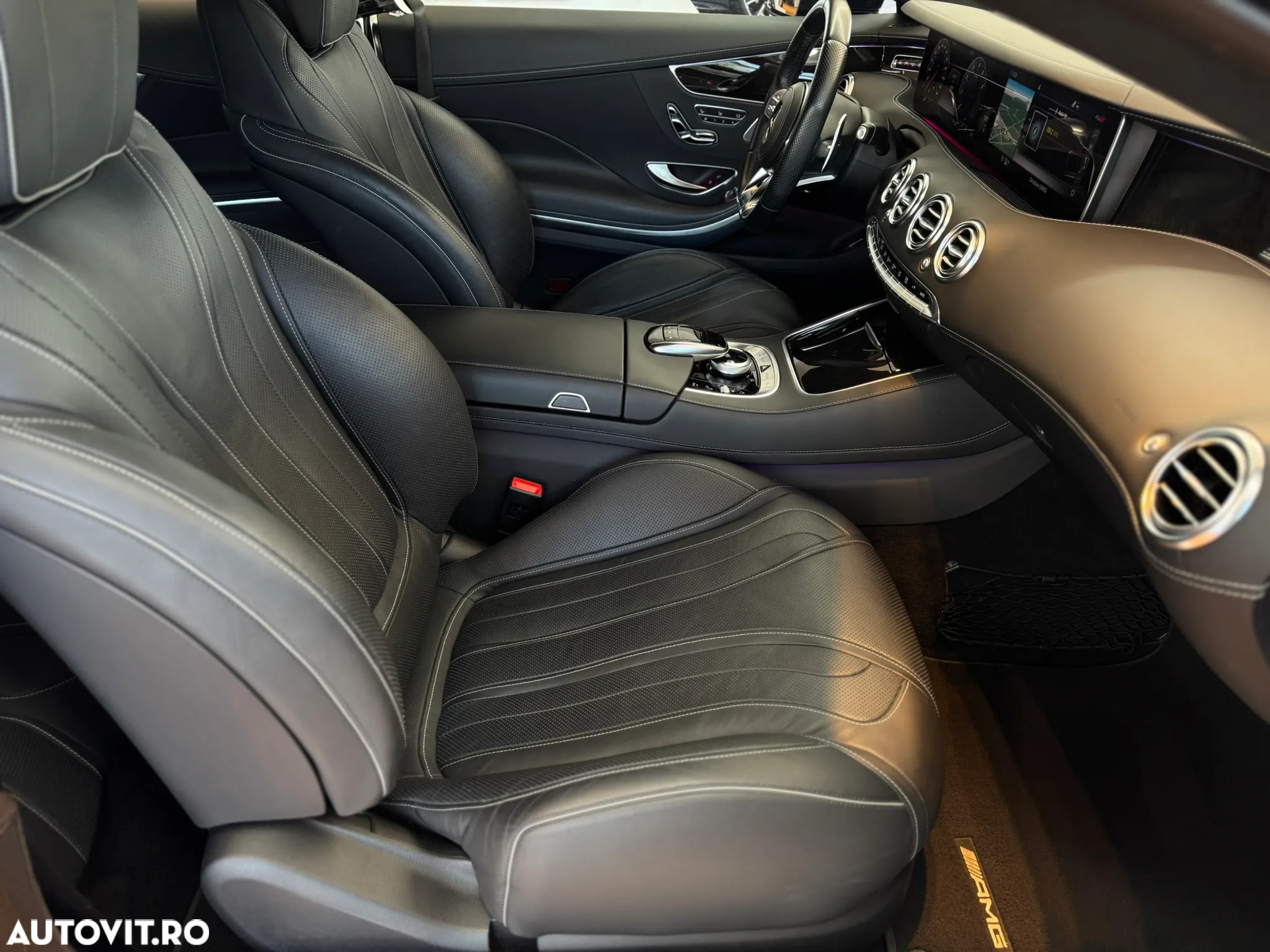 Mercedes-Benz S 560 Coupe Aut - 22