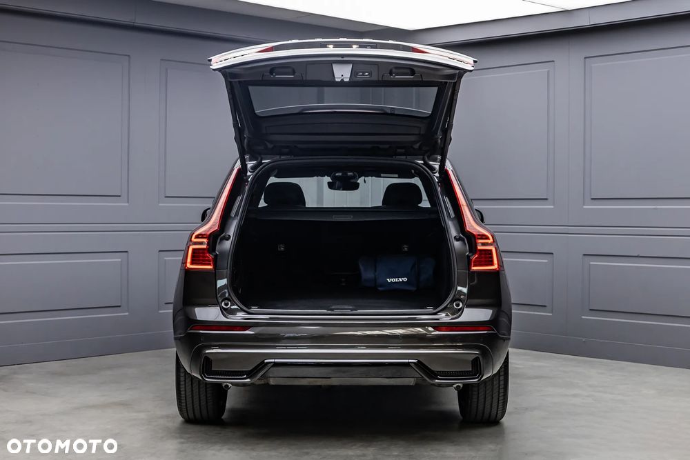 Volvo XC 60 B5 B AWD Ultimate Dark - 37