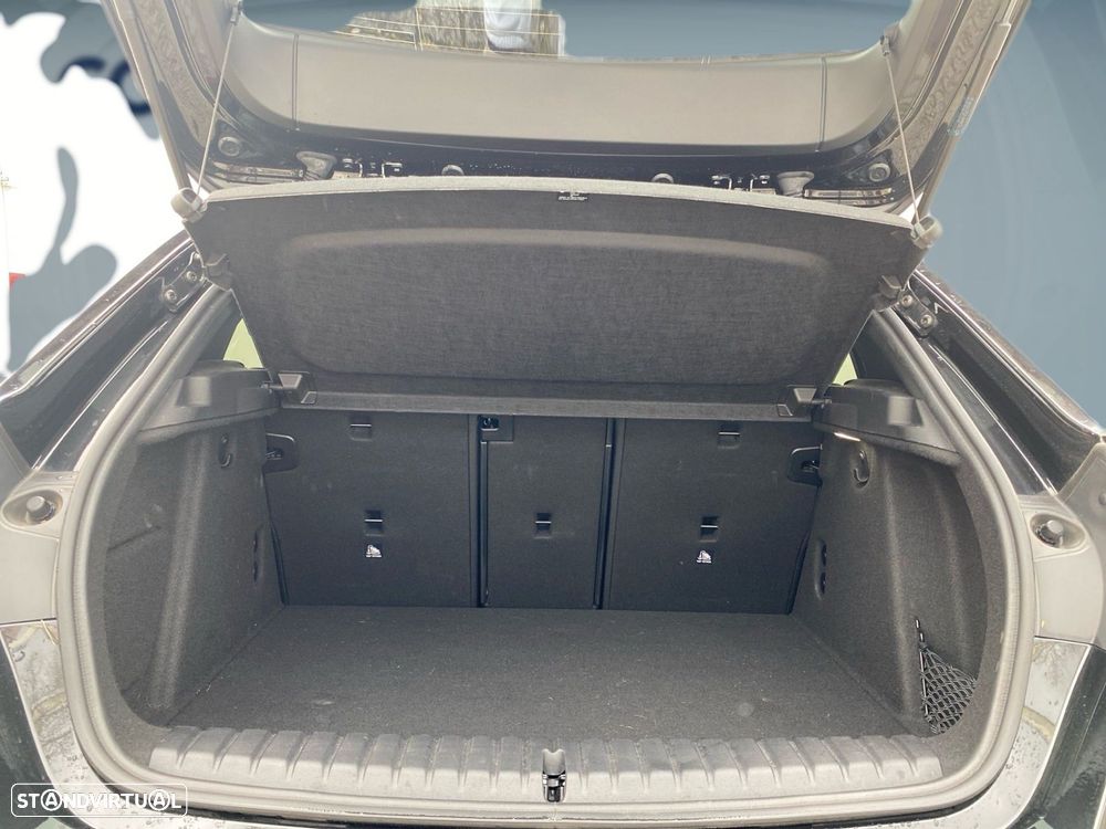 BMW 118 d Pack Desportivo M - 16