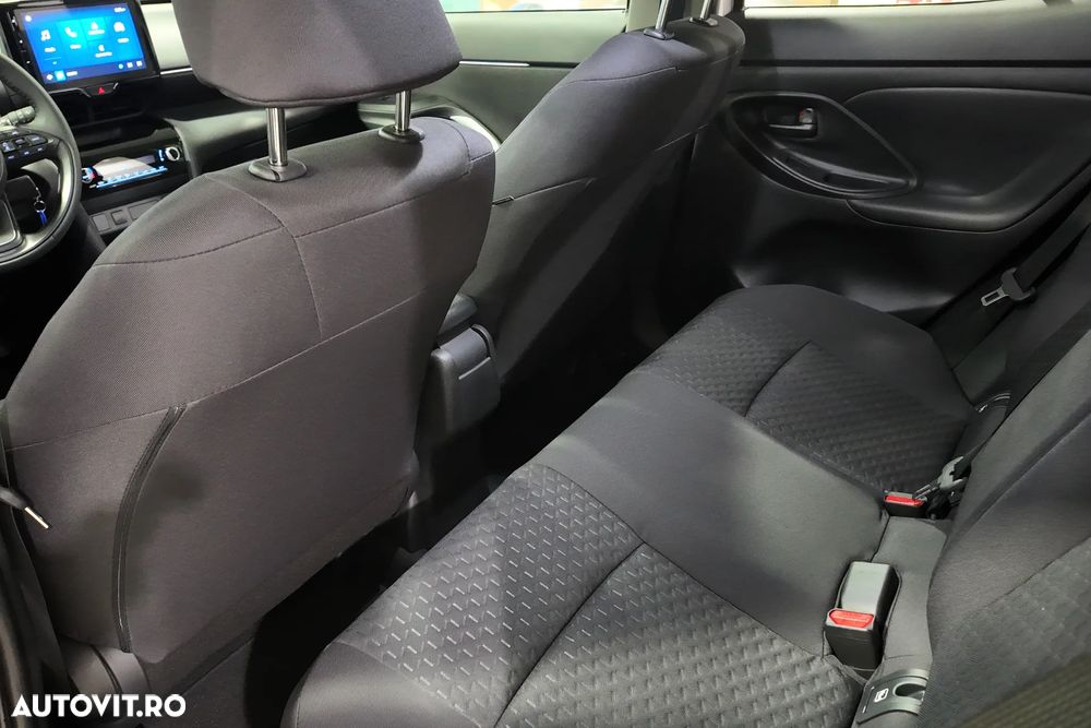 Toyota Yaris Cross 1.5 VVT-i HSD 4x2 Active - 11