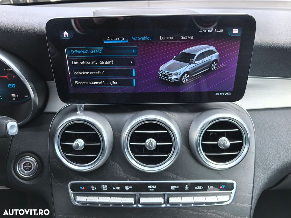 Mercedes-Benz GLC 300 de 4Matic 9G-TRONIC AMG Line - 22