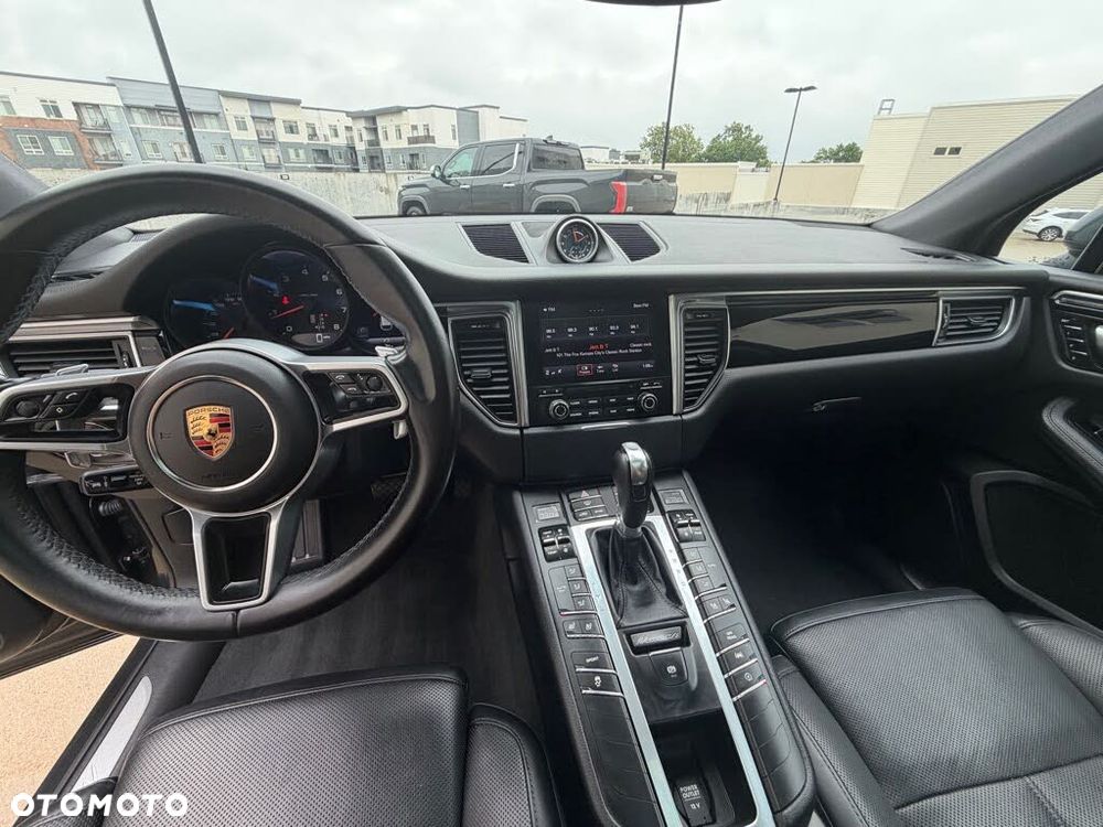 Porsche Macan Standard - 9