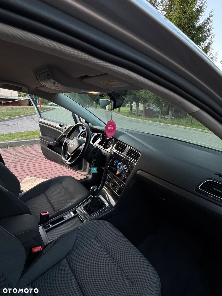 Volkswagen Golf 1.5 TSI BMT Comfortline - 25