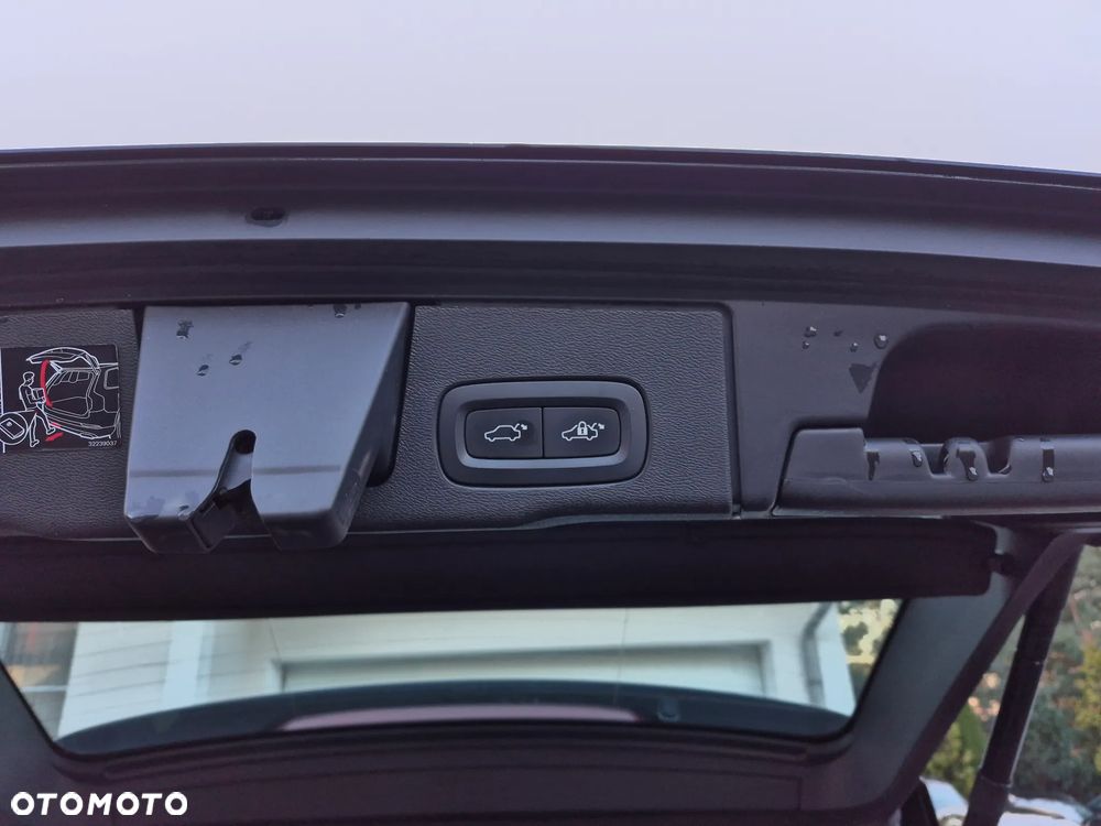 Volvo XC 60 D4 Momentum - 16