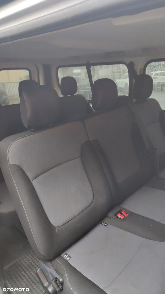 Opel Vivaro - 8