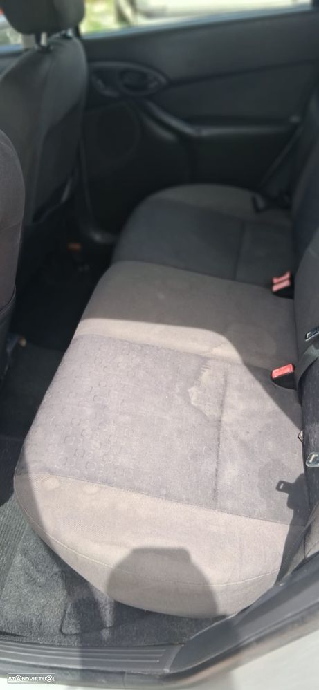 Ford Focus SW 1.8 TDdi Ghia - 7